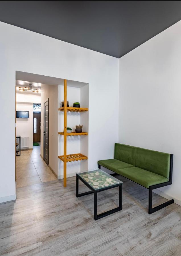 Vidfort таманська7 Apartment Lviv